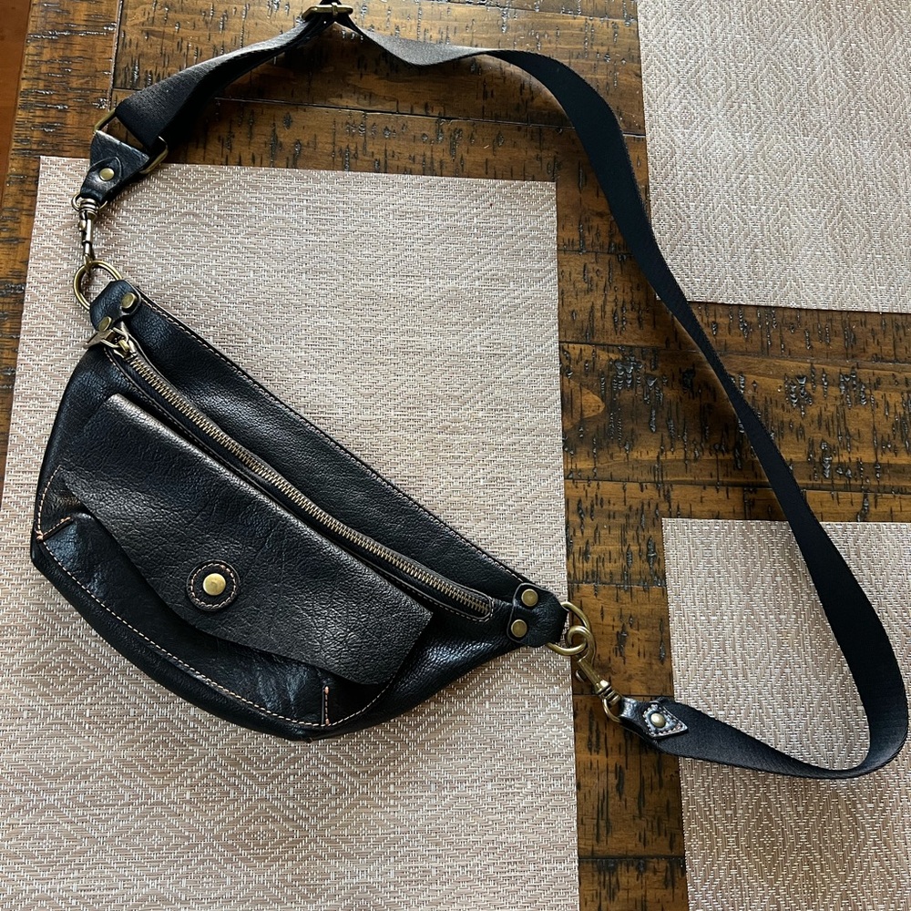 Beautiful Black Leather Crossbody Bag